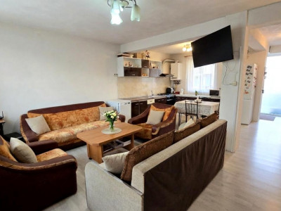 COMISION 0 - Casa de vanzare 4 camere terasa 2 parcari Arhitectilor