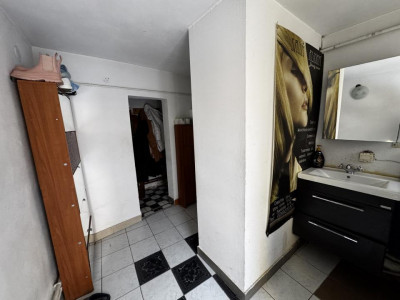 Spatii comerciale de inchiriat Cristian imagine mica 7