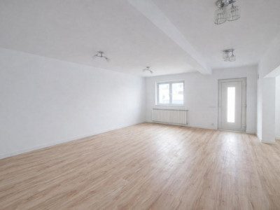 Casa de inchiriat- spatiu de birouri - curte-  mobilare dupa nevoi