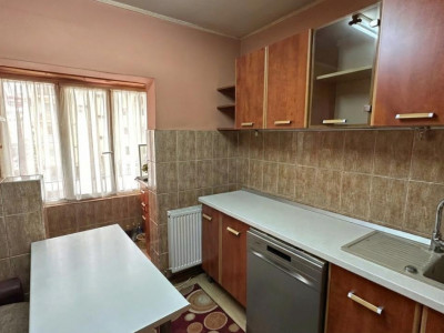 Apartament 2 camere decomandat Pivnita zona Valea Aurie Sibiu