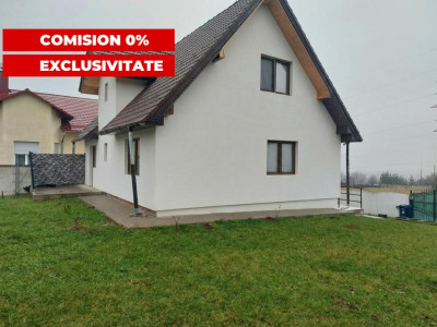 Casa individuala noua 4 camere P+M 144 mpu curte libera 416 Cisnadie