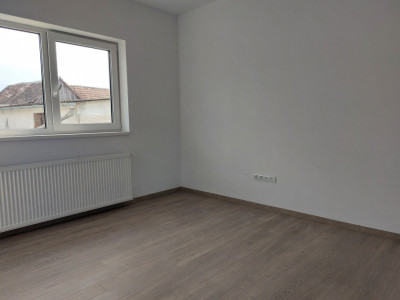 Case de vanzare Sacel imagine mica 15