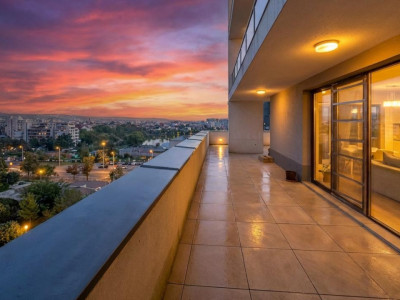 Penthouse exclusivist de vanzare panorama pe lac