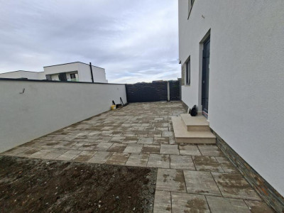 Case de vanzare Sibiu Selimbar imagine mica 2