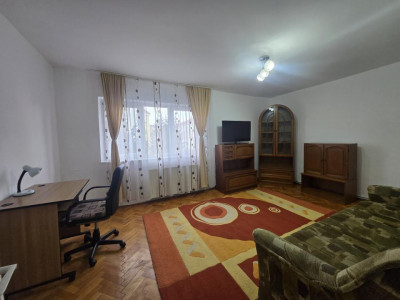 Apartament 2 camere de inchiriat decomandat 52 mp zona Strand Sibiu