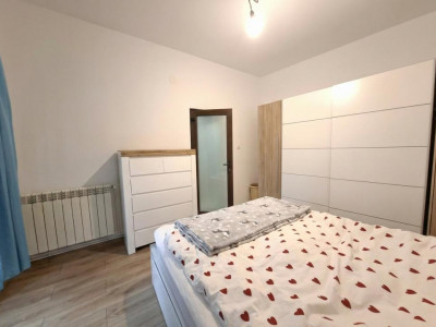 Apartament complet renovat 2 camere garaj acces auto Centru Istoric