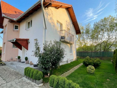 Casa 5 camere 3 bai individuala acces auto 132mpu zona Veterani Sibiu