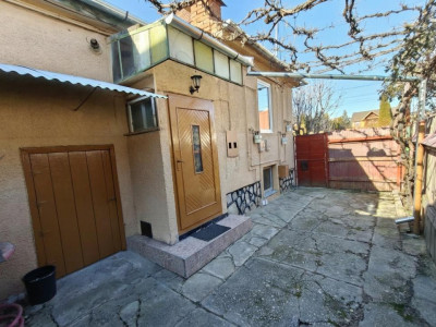 Casa cu 3 camere si pivnita de inchiriat in Sibiu - zona linistita