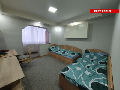 Apartament 2 camere decomandat 54 mp zona Bulevardu Unirii etaj 4