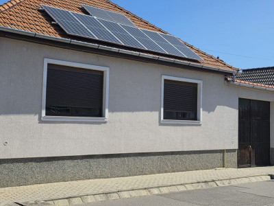 Casa de vanzare in Sebes zona semicentrala