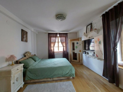 Case de vanzare Cisnadioara imagine mica 5