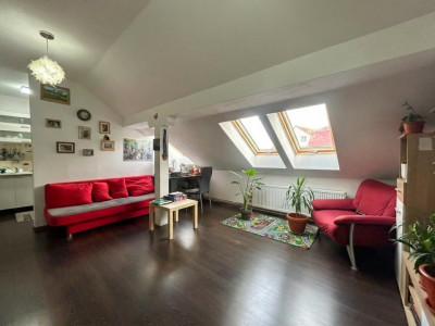 Apartament cu 2 camere de vanzare in bloc cu curte  zona Turnisor 