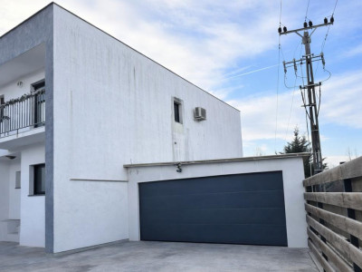 Casa moderna bine construita carport si zona verde Selimbar