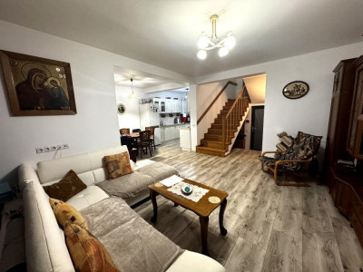 Casa de vanzare cu 4 camere incalzire in pardoseala Selimbar Sibiu