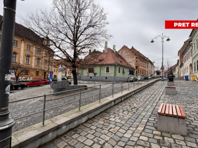 Apartament la casa 93 mp utili + pivnita Centrul Istoric