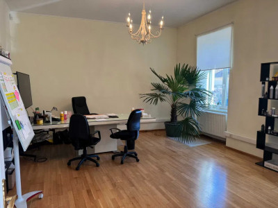 Spatiu generos de birouri de inchiriat in zona Bulevardul Victroriei