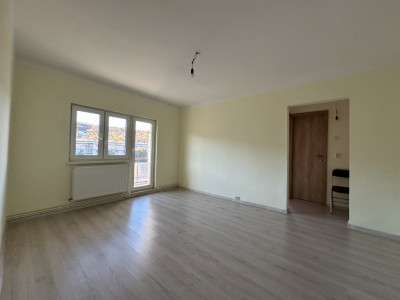 De vanzare apartament cu 2 camere + 2 balcoane cartierul Grigorescu 