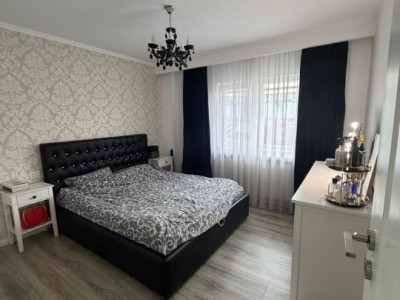 De vanzare apartament 3 camere decomandate Intre Lacuri la cheie