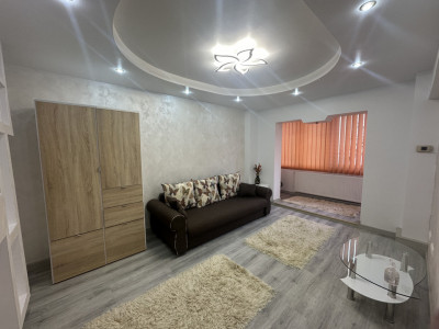 Apartament decomandat renovat etaj 2 zona Mihai Viteazul