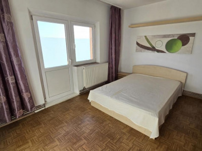 Apartament de vanzare 3 camere decomandat 2 bai 73 mpu Terezian