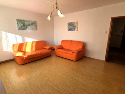 De vanzare 73mp 3 camere decomandat 2 bai balcon bloc cu lift Terezian