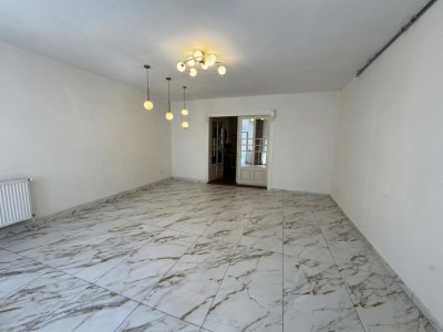 Spatii comerciale de inchiriat Sibiu Centrul Istoric imagine mica 3