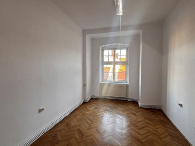 Spatii comerciale de inchiriat Sibiu imagine mica 6