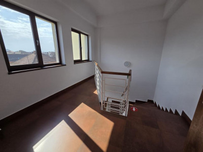 Spatii birouri de vanzare Fagaras imagine mica 11