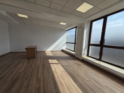 Spatii birouri de inchiriat Fagaras imagine mica 3