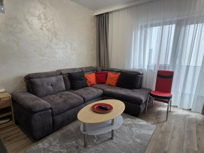 Apartament de vanzare 3 camere decomandate si parcare Lukoil Selimbar