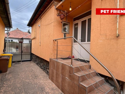Casa 2 camere pet friendly singur in curte de inchiriat in Sibiu