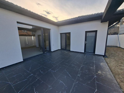 Case de vanzare Sura Mare imagine mica 17