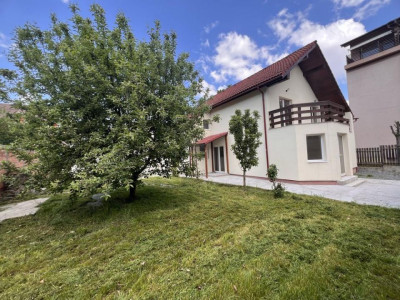 Spatiu birouri cu 6 camere 147 mpu curte libera 260 mp Calea Dumbravii