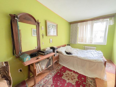 De vanzare apartament 3 camere cartier Gheorgheni zona retrasa