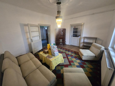 Casa de inchiriat pentru muncitori 4 camere zona Trei Stejari Sibiu