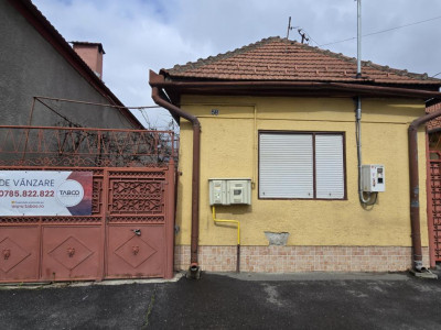 Casa individuala de vanzare cu teren de 320 mp in zona Lupeni Sibiu