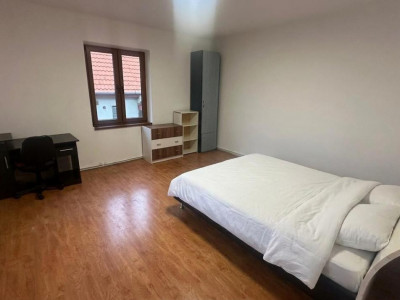 Apartament la casa 3 camere 105 mpu cu curte  zona Tiglari Sibiu 