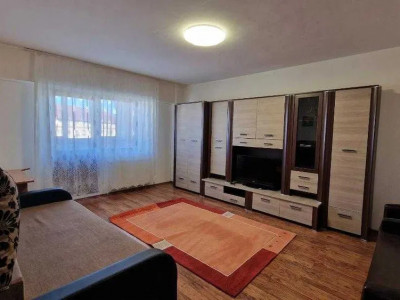 Apartament de inchiriat 2 camere utilate mobilate balcon zona Terezian