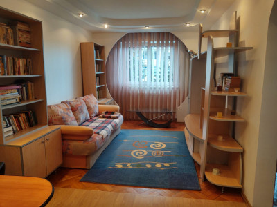 Apartament de inchiriat 3 camere complet mobilat utilat zona Strand