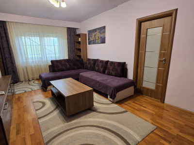 Apartament de vanzare 2 camere decomandate 60mp mobilat utilat Central