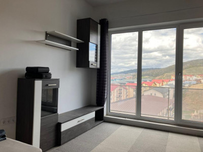 De inchiriat apartament cu 2 camere si parcare in Floresti