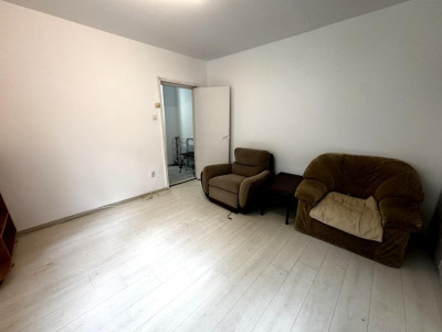 Apartament cu 2 camere partial renovat zona Mihai Viteazul Sibiu