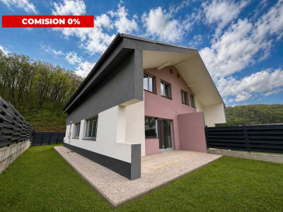 Casa tip duplex 4 camere si curte de vanzare in Tauti comision 0%