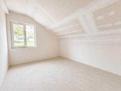 Case de vanzare Tauti imagine mica 7