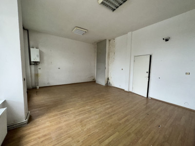 Spatii comerciale de inchiriat Sibiu Vasile Aaron imagine mica 3