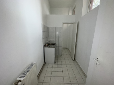 Spatii comerciale de inchiriat Sibiu Vasile Aaron imagine mica 8