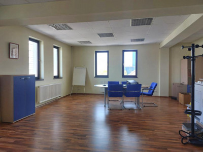 Spatiu birouri premium: 110 mpu 5 camere 2 bai zona Sub Arini Sibiu