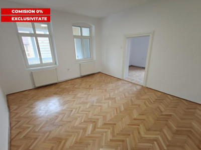 Apartament 2 camere de inchiriat - Str Alexandru Xenopol - comision 0