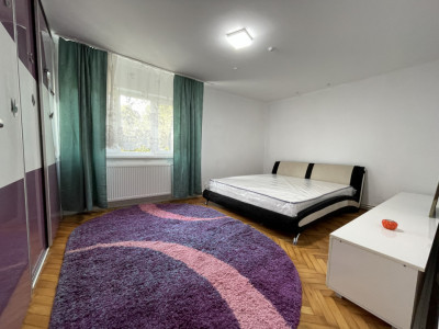 Apartament cu 2 camere decomandate si balcon de inchiriat in Strand