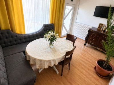 Apartament la casa 3 camere si pivnita Selimbar Sibiu